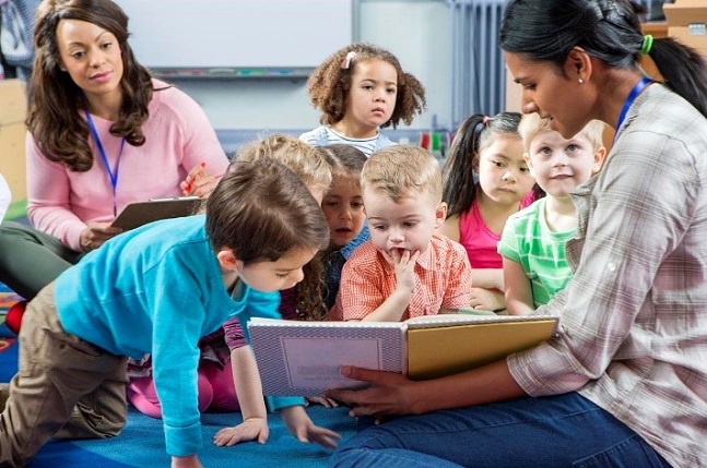 آموزگار کودک