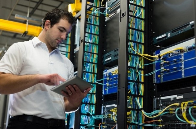 متخصص امنیت سایبری