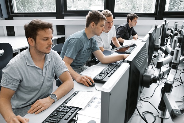 بهترین رشتههای آوسبیلدونگ برای اتباع خارجی در آلمان