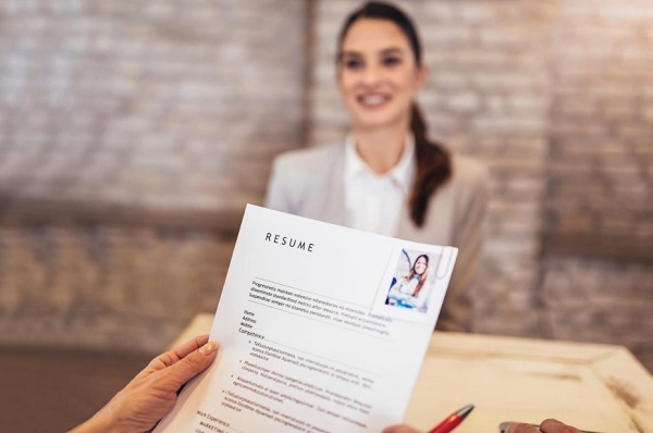 قواعد کلی برای نگارش رزومه کانادایی