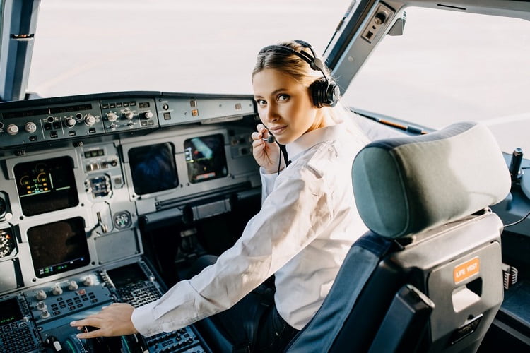 درآمد خلبان در آلمان